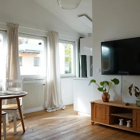 Oasis With Large Balcony & Parking Lägenhet Graz